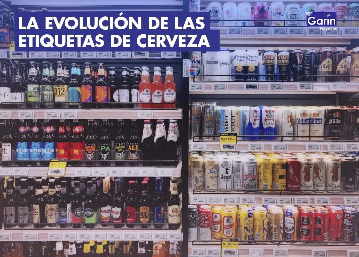 Refrigerador de supermercado con cervezas que representa la evolución de las etiquetas de cerveza