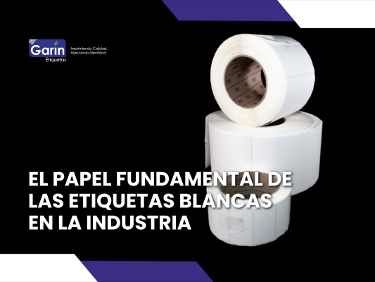 ollos de etiquetas blancas utilizados en la industria para diversas aplicaciones.